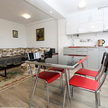 Penthouse Novi Beograd Apartamento Exterior foto