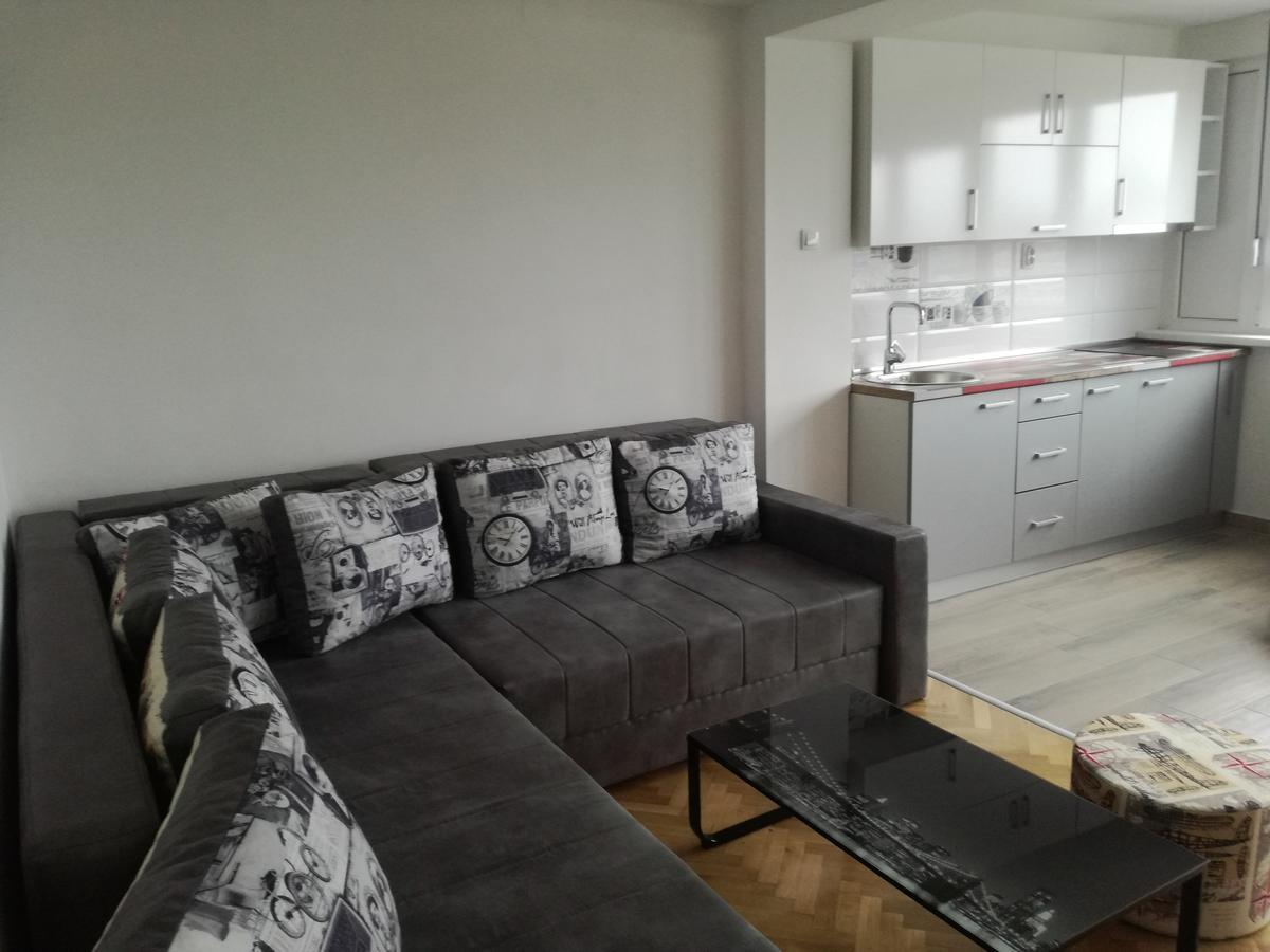 Penthouse Novi Beograd Apartamento Exterior foto