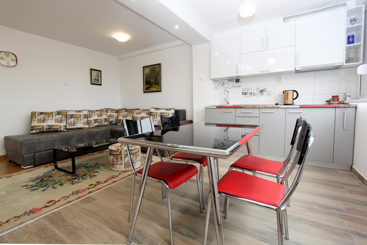 Penthouse Novi Beograd Apartamento Exterior foto